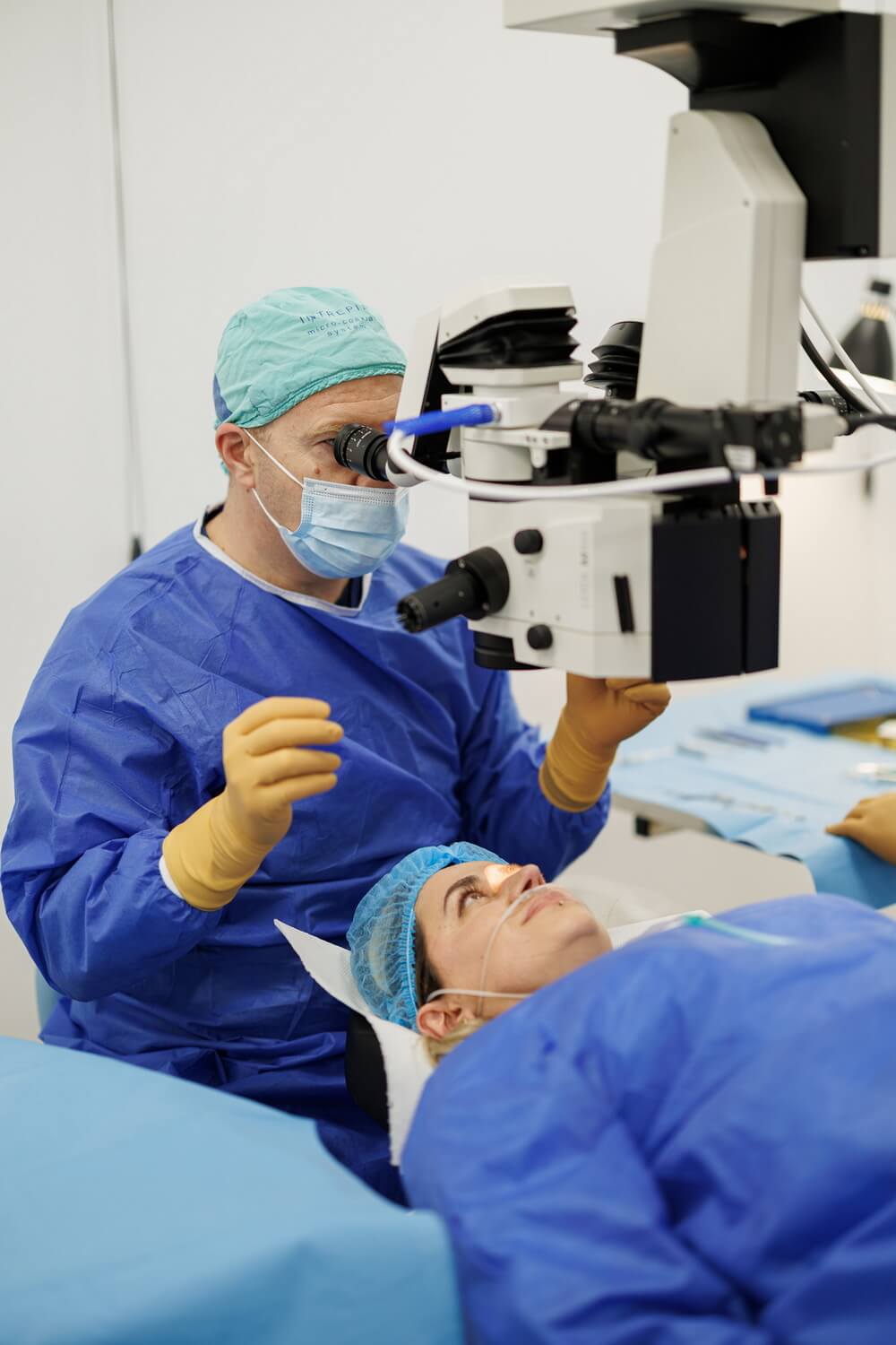 Blocul operator Optilook Brașov — sala de operații pentru chirurgia cataractei