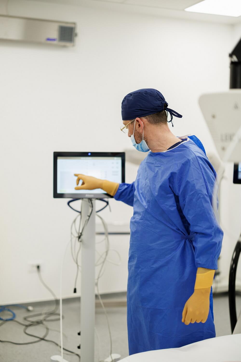 Pregătirea operației de cataractă pe facoemulsificatorul Alcon Centurion